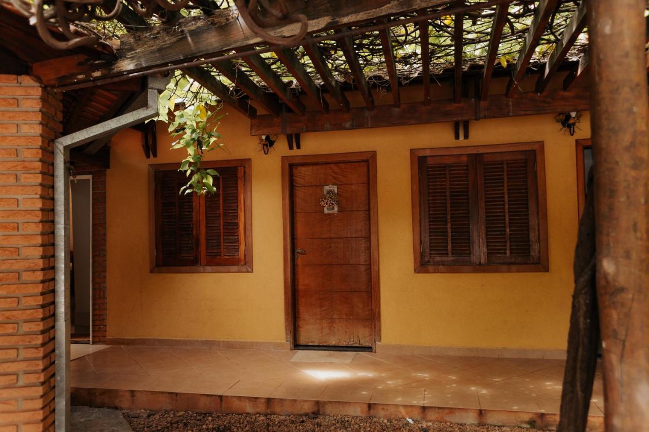 Hotel Pousada Chale Das Flores Sertãozinho Exterior foto