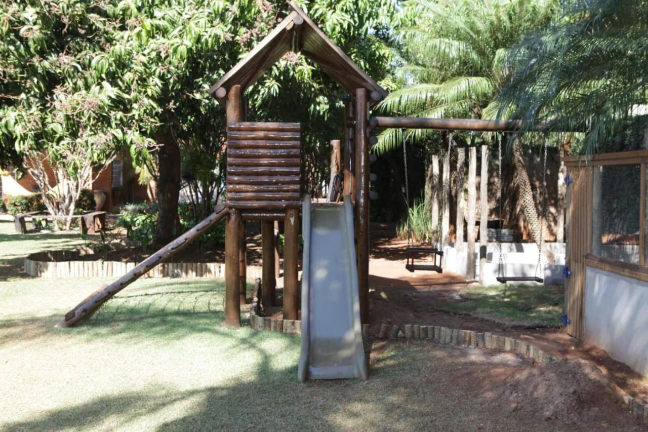 Hotel Pousada Chale Das Flores Sertãozinho Exterior foto